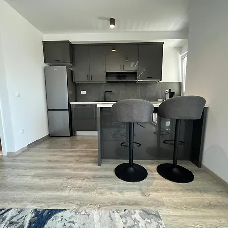 Апартаменты Neue Familienwohnung Meerblick - Klima & Parkplatz Макарска