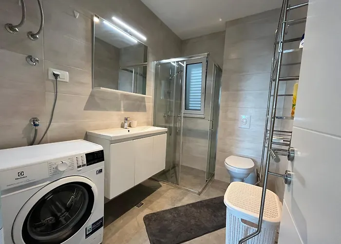 Neue Familienwohnung Meerblick - Klima & Parkplatz Makarska