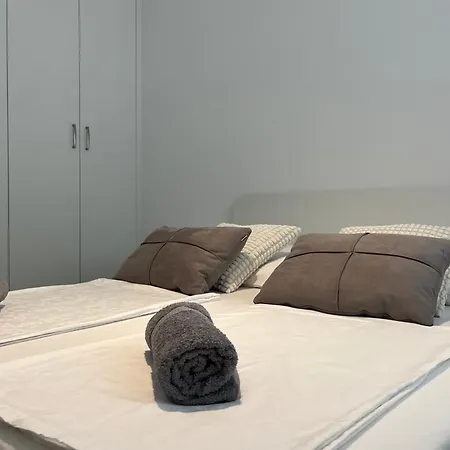 Neue Familienwohnung Meerblick - Klima & Parkplatz Μακάρσκα