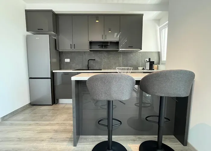 公寓 Neue Familienwohnung Meerblick - Klima & Parkplatz 马卡尔斯卡