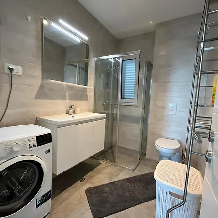 Neue Familienwohnung Meerblick - Klima&parkplatz Makarska